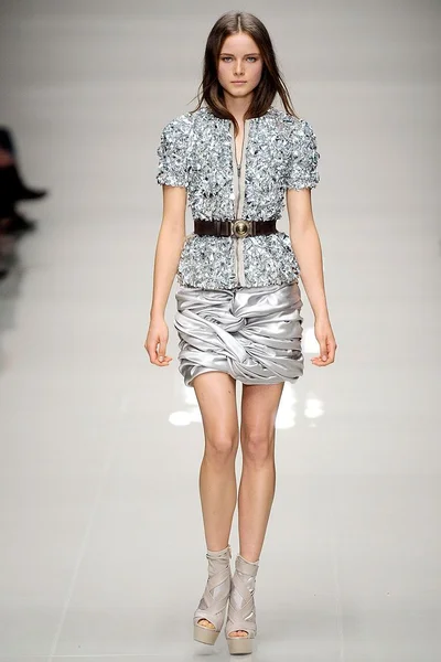 Look 46